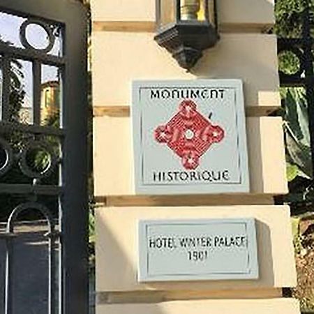 Winter Palace Ментона Екстериор снимка